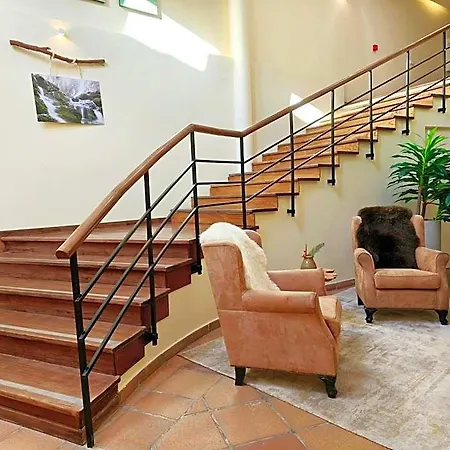 Valley View Encumeada Hotel